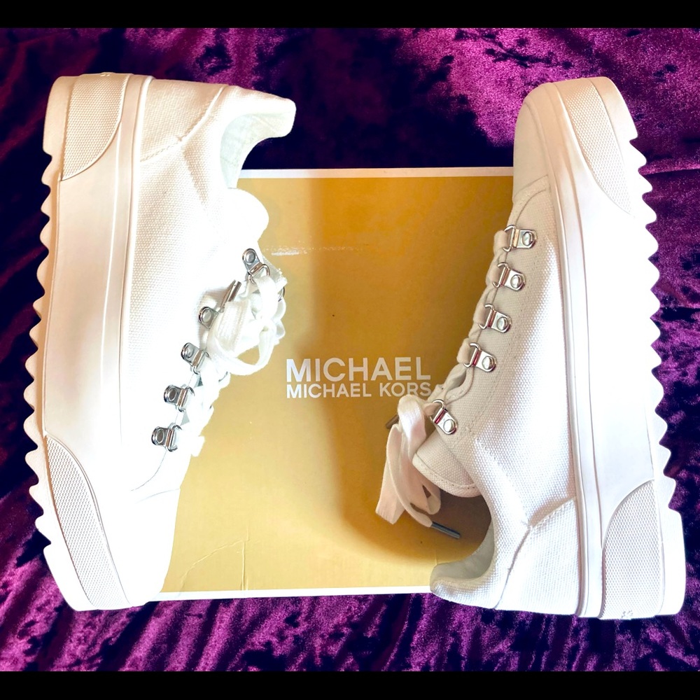 New Authentic Michael Kors  White Women Shoes
